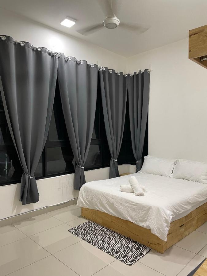 Aiyu Homestay, Conezion, Ioi Resort Путраджая Екстер'єр фото